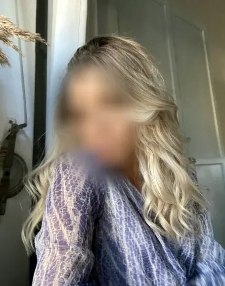 Emily, 20
