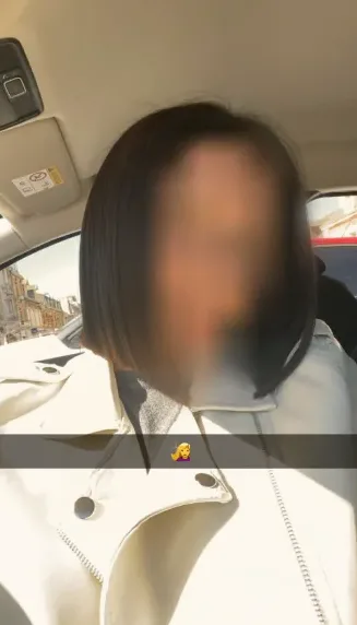 Esra, 24