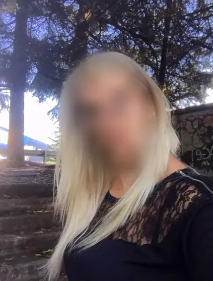 Linda, 32